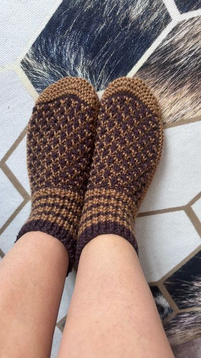 Вязаные тапки-носки