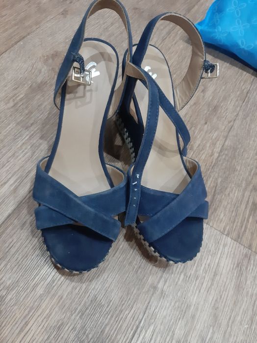 Обувь женская 37