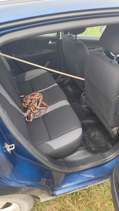 Vând Peugeot 207 sau schimb cu 4x4