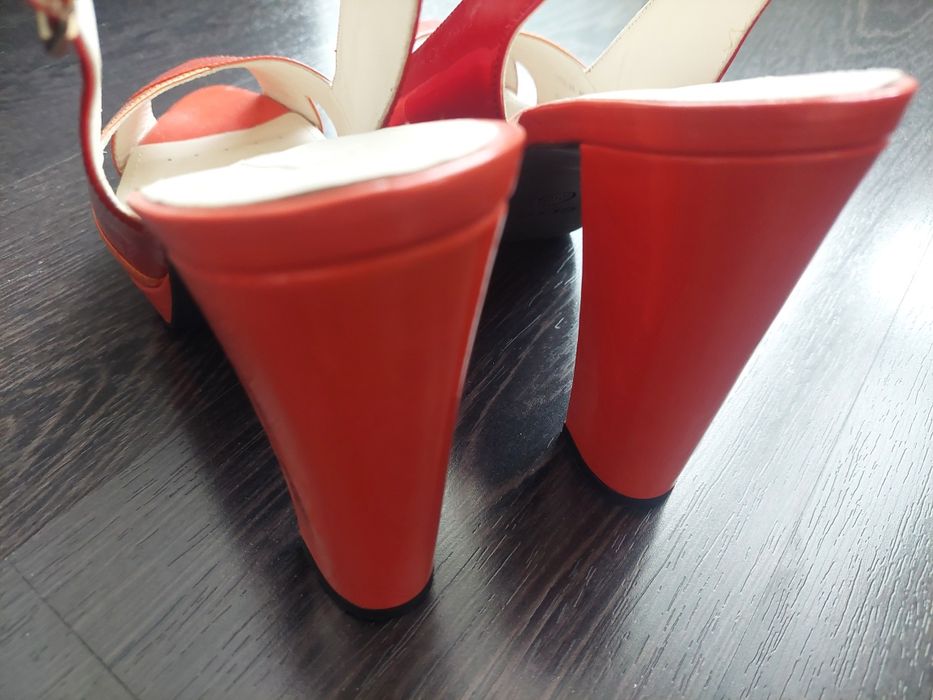 Sanda de dama marimea 40 nou GEOX