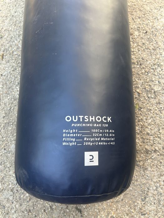 Sac de box nou. Cutia putin deteriorata