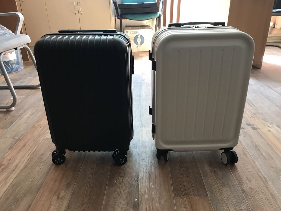 Чемодан маленький