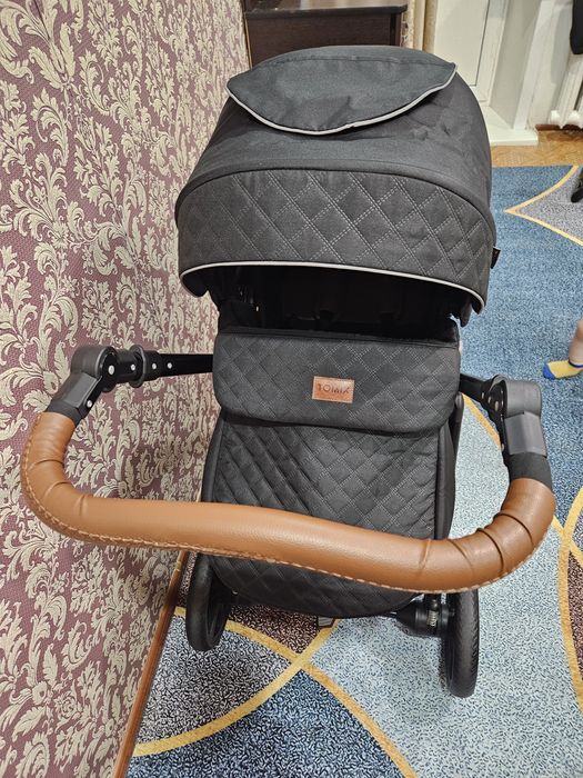 TOMIX"Aura" 2 в 1 . Продам коляску