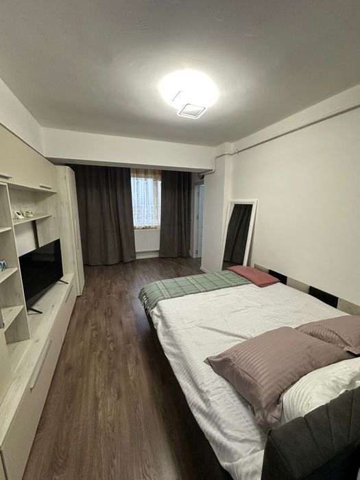 Inchiriez garsoniera regim hotelier( Brancoveanu)