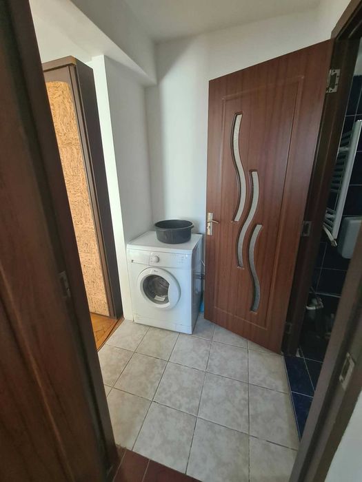 Inchiriez apartament 2 camere central