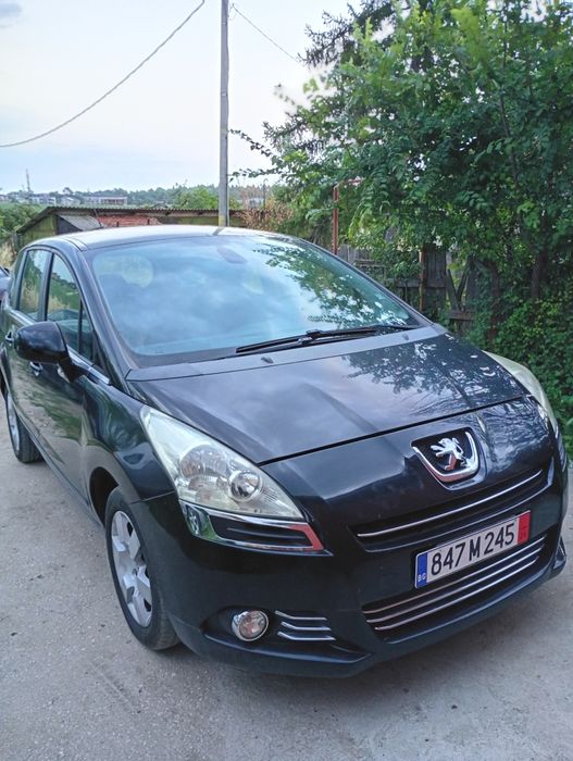 Peugeot  5008 1.6  hdi