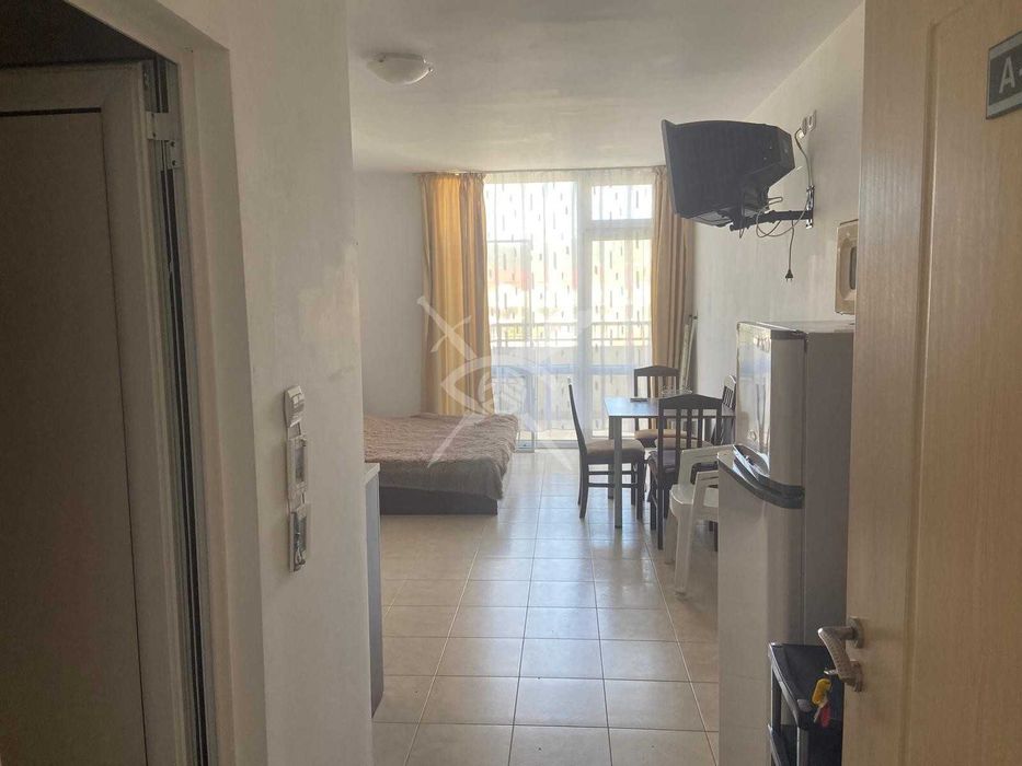 Продава се Едностаен апартамент в к.к. Слънчев бряг - 40 кв.м за 1163 €/кв.м - Снимка #2