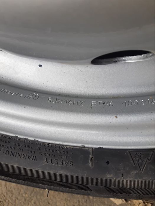 Диски на ниву 16 в отличном состоянии.