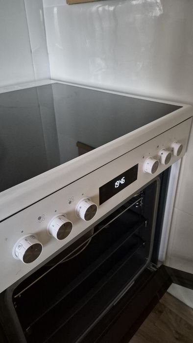 Aragaz  electric GRUNDIG