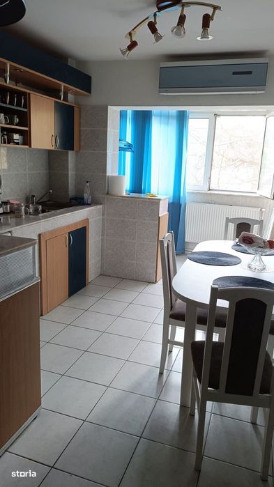 Apartament cu 3 camere /  Ostroveni / Etaj 2 /