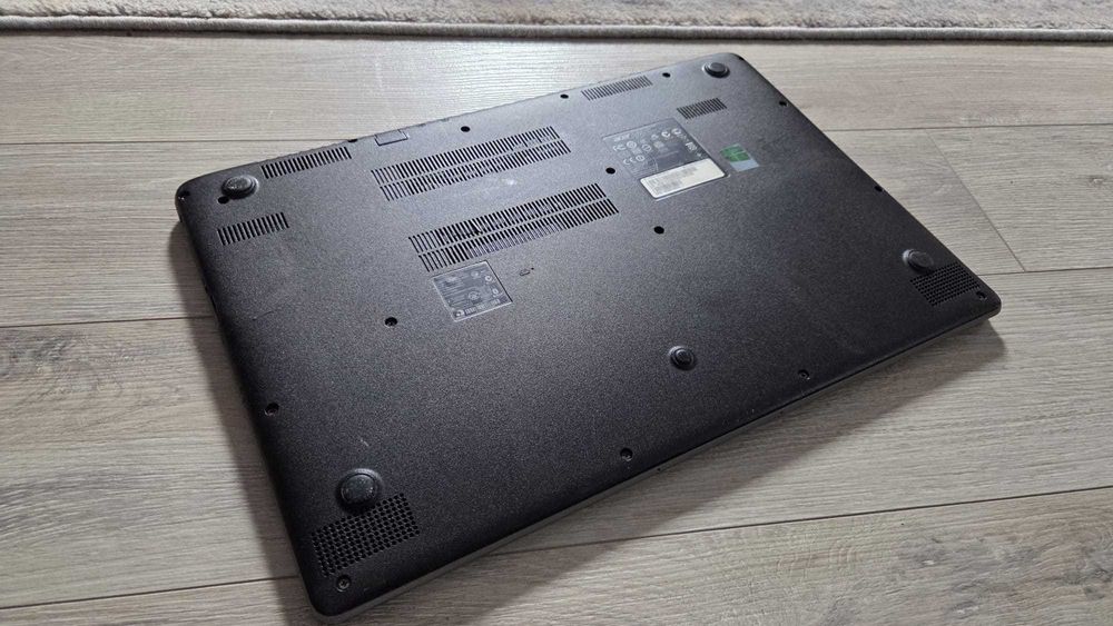 Laptop ACER Aspire V5