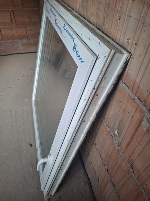 Vând geam termopan 112 x108  NOU !!!