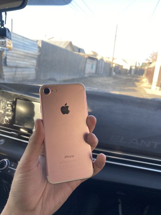Продам Iphone 7 32gb