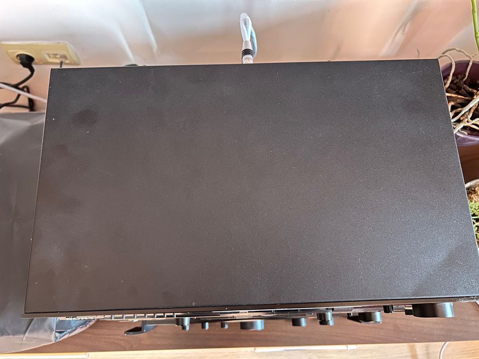 Vand preamplificator cu egalizator Kenwood KC105