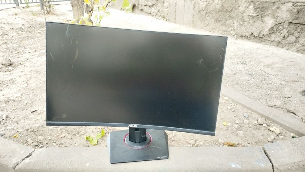 Монитор ASUS TUF Gaming VG27VQ на запчасти не рабочий