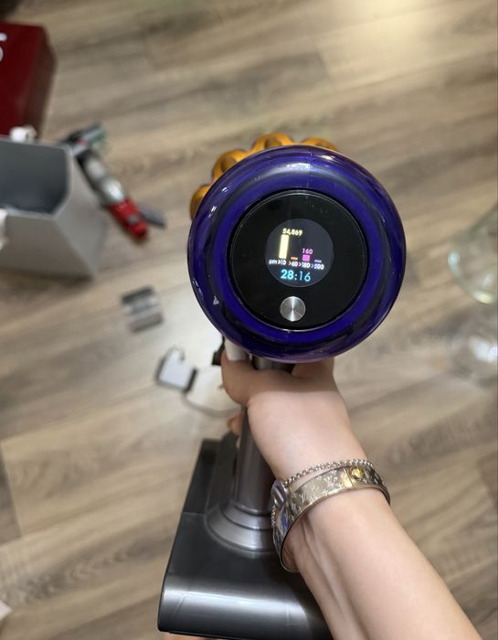 Пылесос Dyson V15