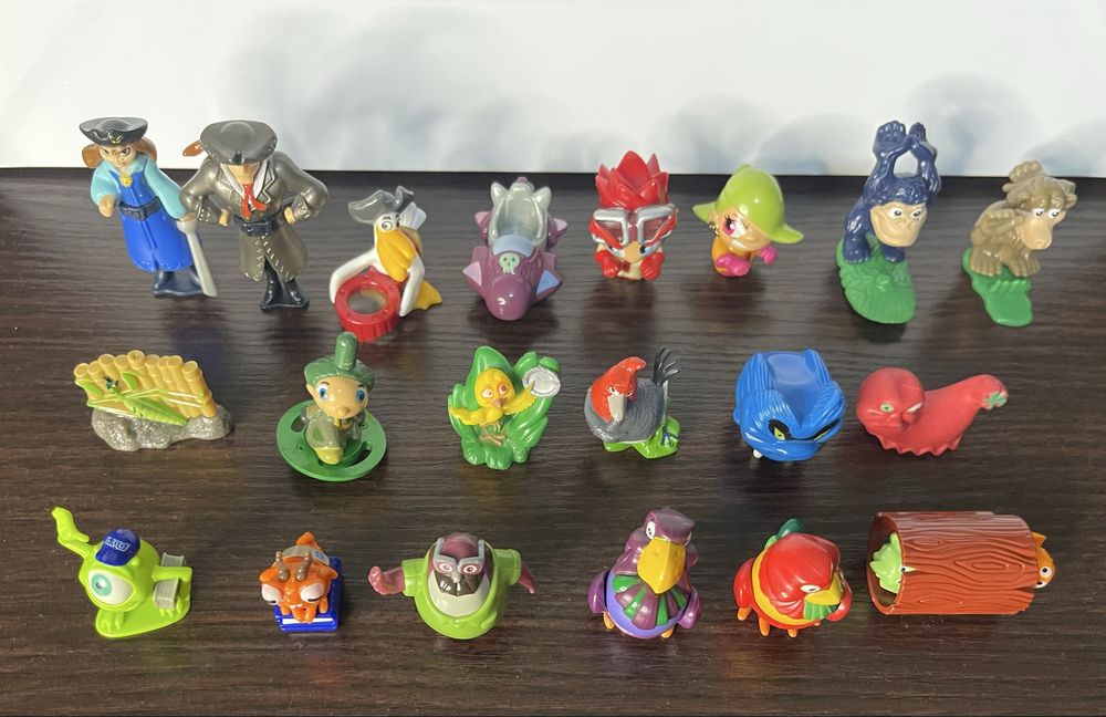 Игрушки из киндеров