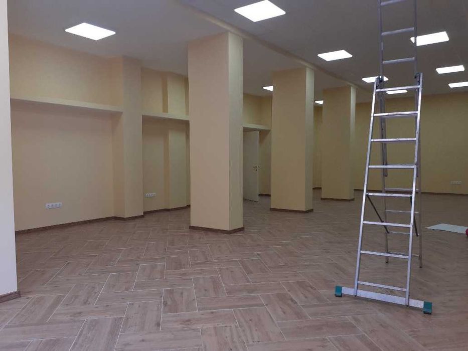 Магазин под наем в Центъра