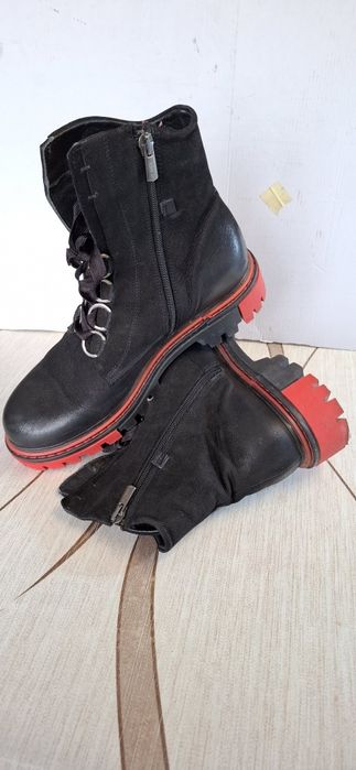 Ghete de dama , mărimea 38