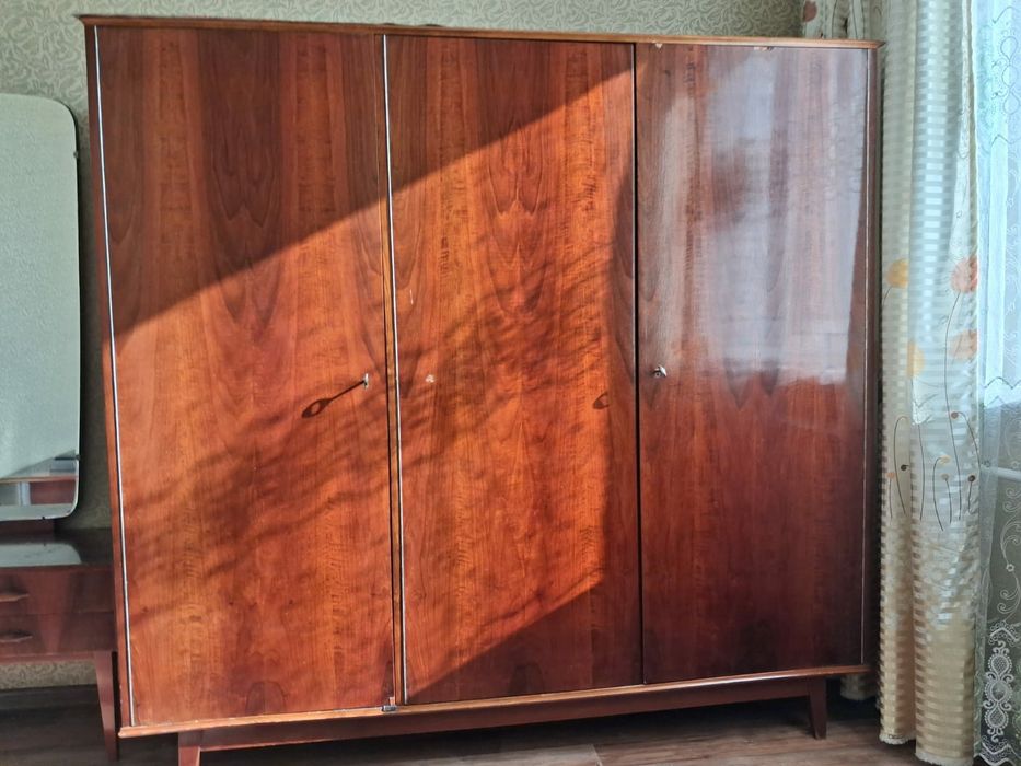 Продам мебель в квартиру.