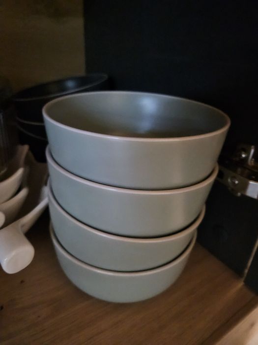 Комплет чинии и купи