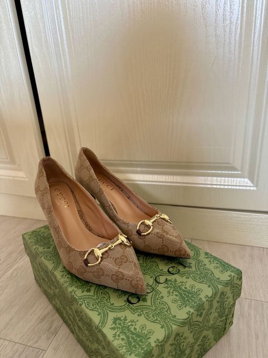 Продается новые туфли Gucci!