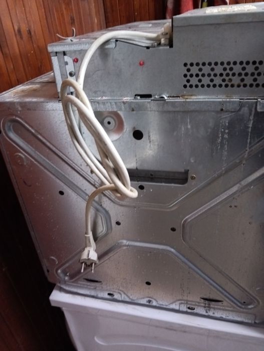 Иноксова печка за вграждане Миеле Miele  PIROLISE с 2 години гаранция!