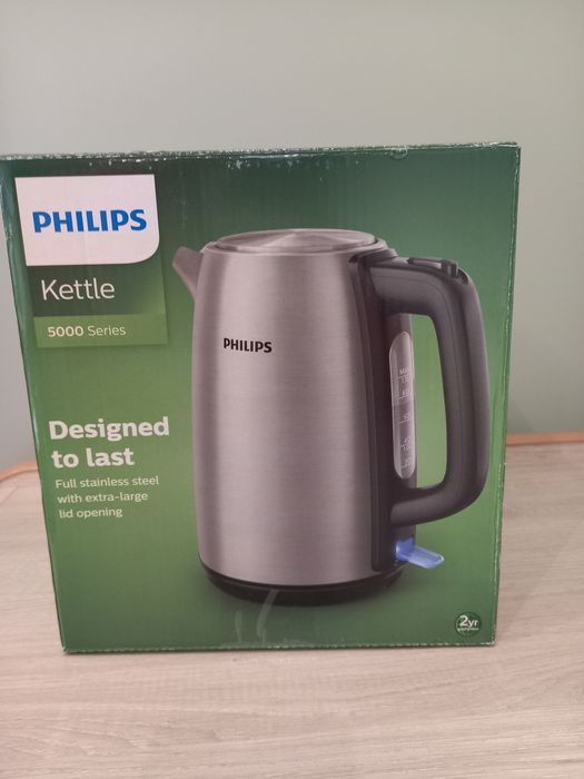 Електрическа кана Philips нова!