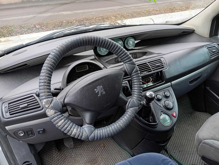 Продается минивэн