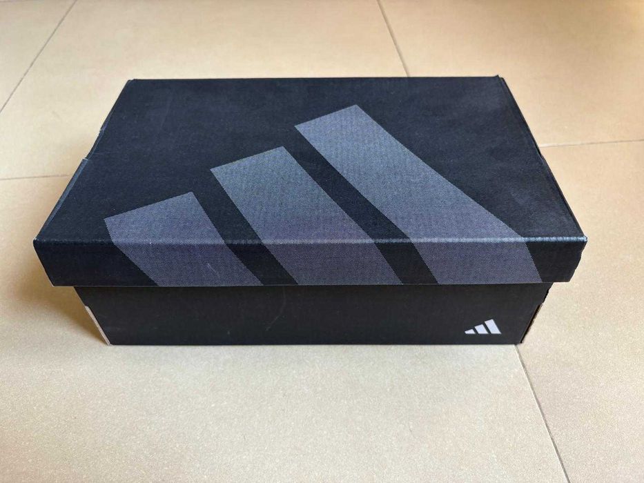 Ghete de fotbal Adidas Predator, marimea 38