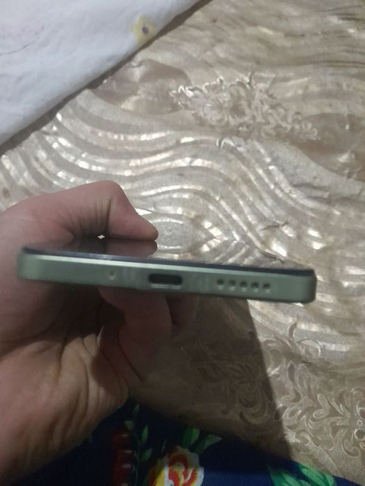 Redmi 14c holati ideal 8/256 xotira manzil Navoiy Xatirchi