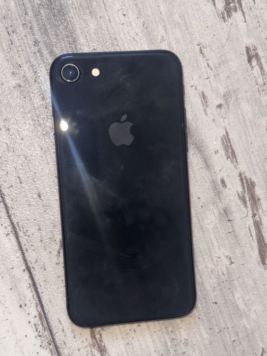 Iphone 8 със 256 гб