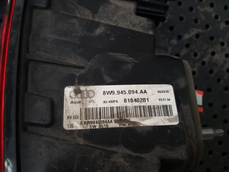 Stop tripla lampa dreapta haion led audi a4 b9 8w avant 8w9945094aa
