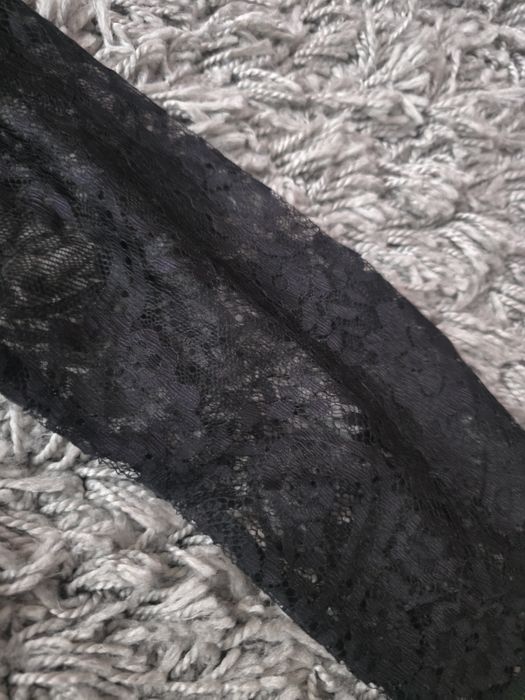 Уникална Маркова тениска с дантела С размер