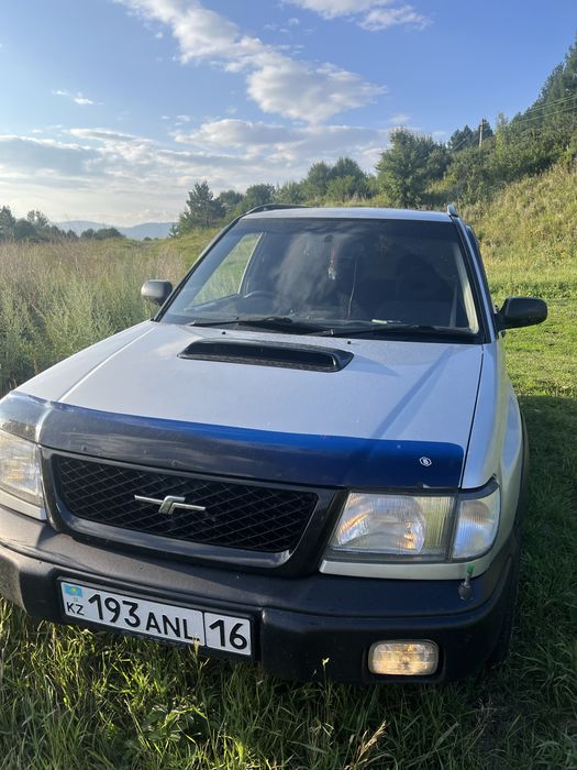 Subaru форестер 1997 года