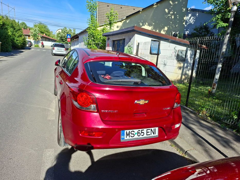 Chevrolet Cruze LS Hatchback, 1,6 benzina