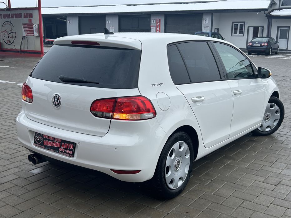 Volkswagen Golf 1.4 tsi model 2011 160cai