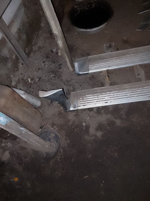 Подножки молдинги на крылья