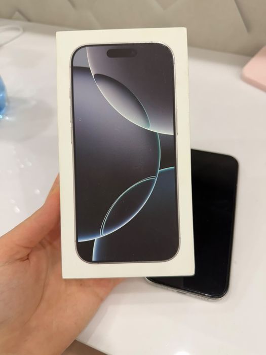 Продам iPhone 16pro