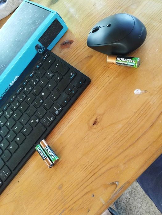 Tastaura wireles noua