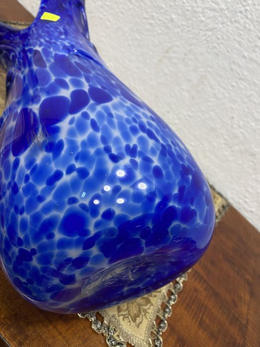 Голяма италианска ваза от разтопено стъкло мурано