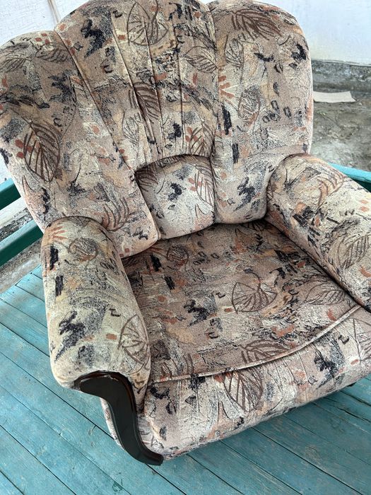 Диван, 2 кресло.