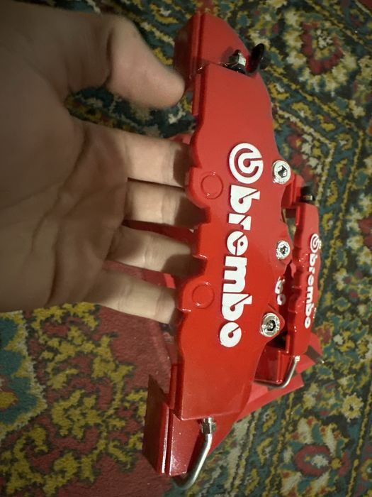 Brembo laseti jenrala nexialaga tushadi