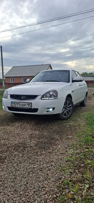 Продам приора хэтчбек