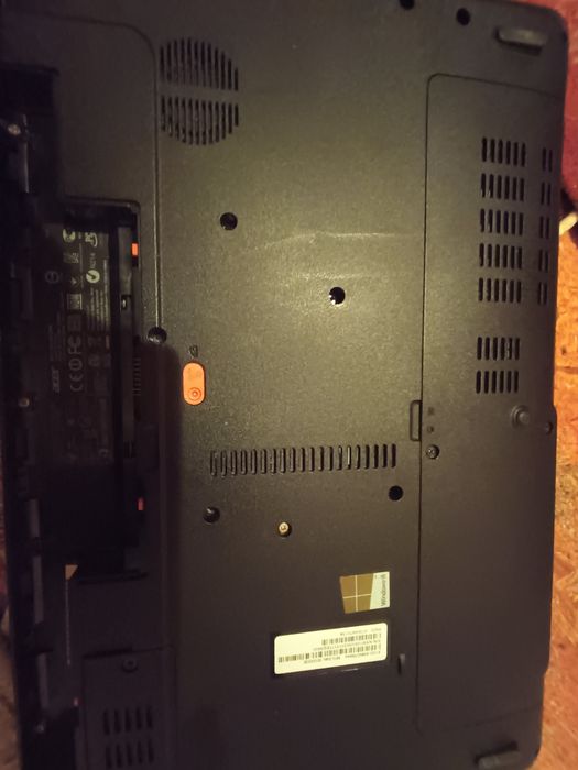 Leptop Acer model mai vechi