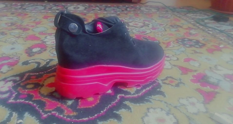 Продам обувь 37 размер