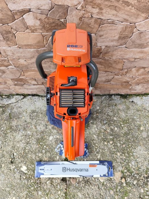 Vând husqvarna 262xp