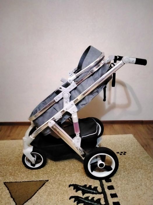 Детская универсальная  коляска