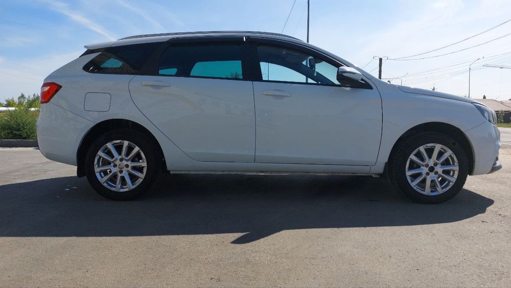 Продам BA3 (Lada) Vesta SW, 2020 года