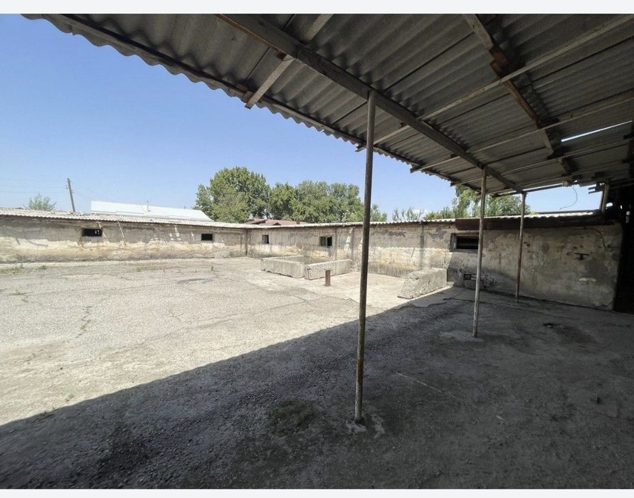 Байткургон центрида склад, нотурар жой сотилади